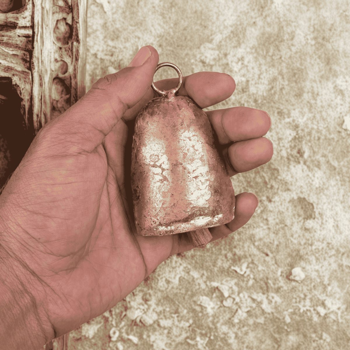 Vivanta Dome Bells Set of 6 – 3.5 Inch Copper Finish Antique Cow Bell | Handmade Rustic Vintage Christmas Ornaments for Decoration, Hanging Jingle Bell, DIY Wind Chime, Garland, Wreath & Farmhouse
