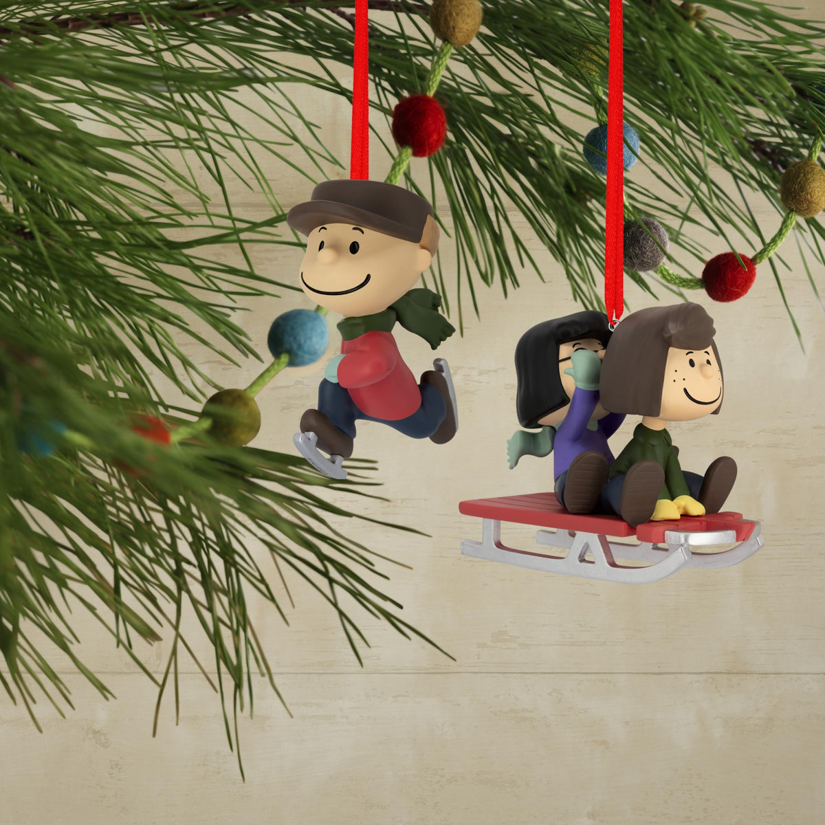 Hallmark The Peanuts Gang Christmas Ornaments, Set of 6