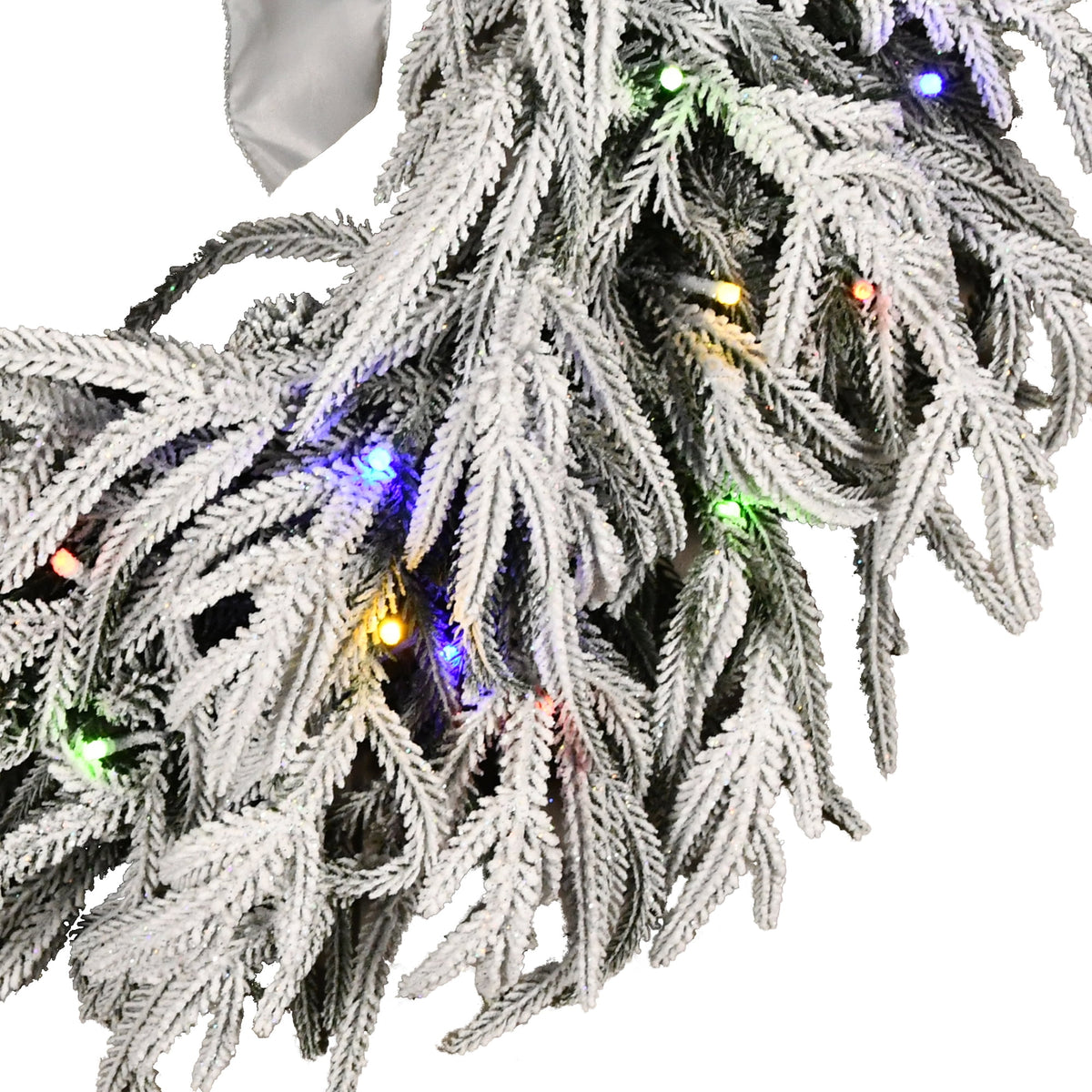 Pre-Lit Battery-Operated Snow-Flocked Hamilton Artificial Christmas Wreath, Green and White, 24", by Holiday Time