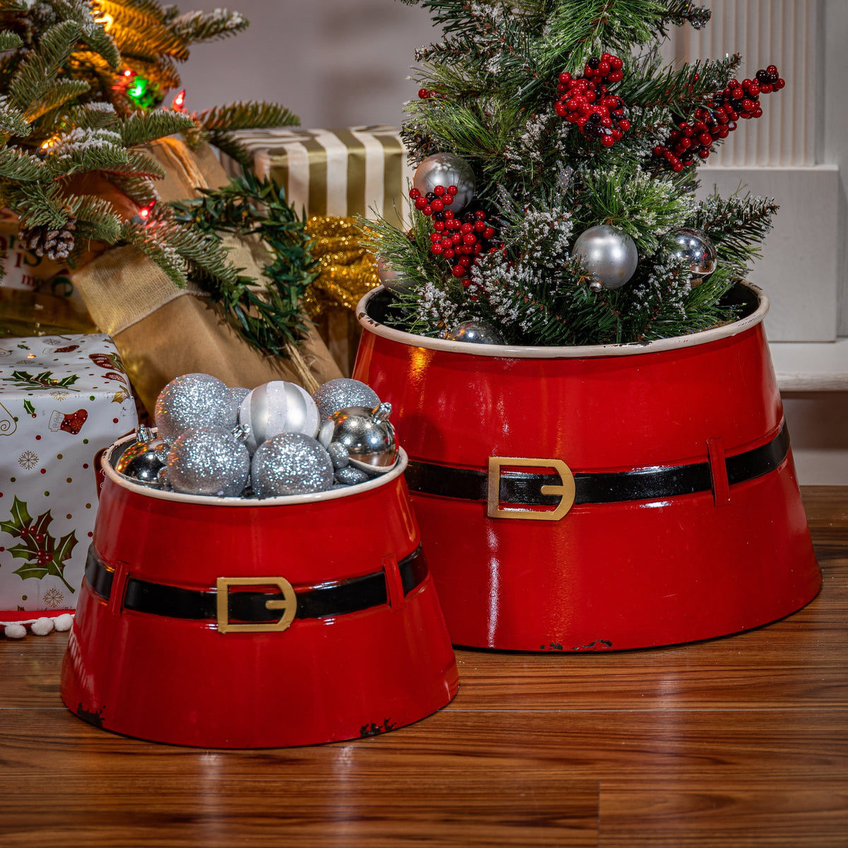 The Gerson Company Set of 2 Nesting Metal Santa Belt Mini Tree Collars - N/A