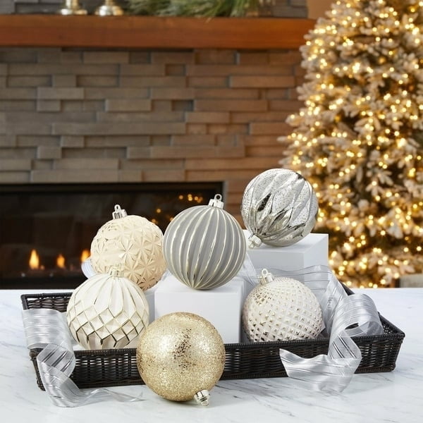 CG Hunter Holiday 6-Piece Shatter Resistant 6-inch Ornaments Red/Green